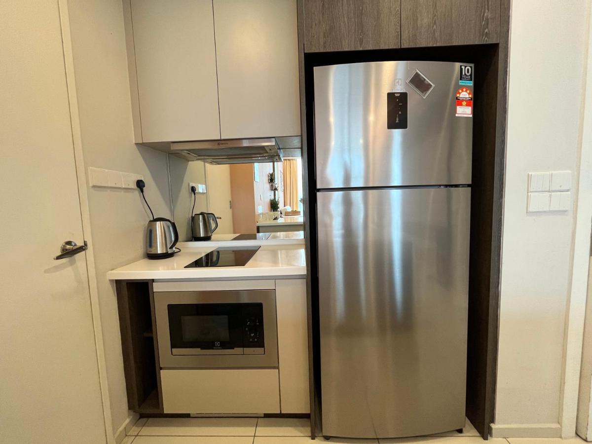 Apartment Weekly Promotion,the Robertson 2b At Bukit Bintang With Netflix *