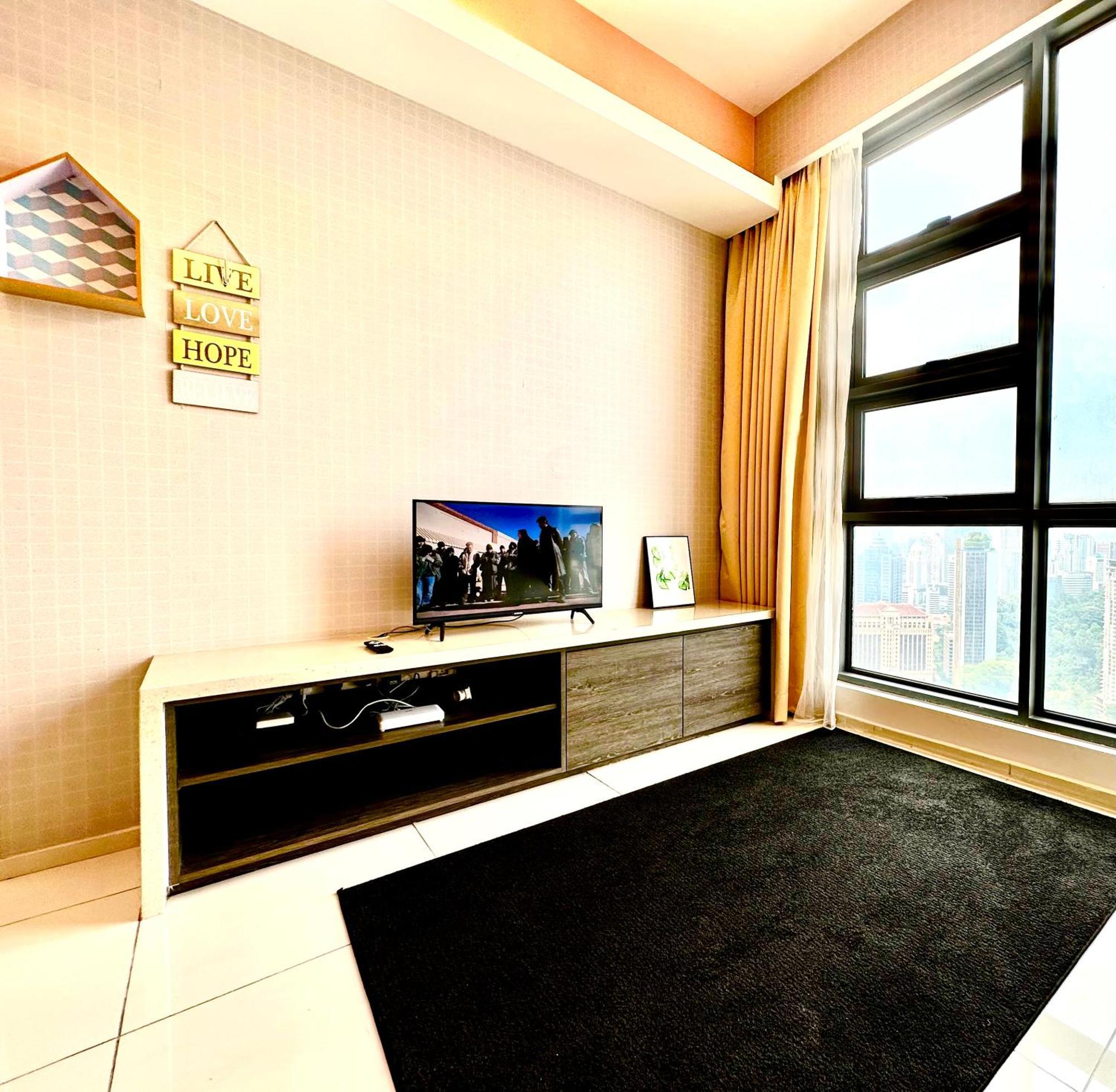 Weekly Promotion,the Robertson 2b At Bukit Bintang With Netflix Pangsapuri Kuala Lumpur